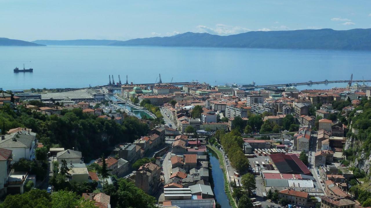 Apartment Vida - Amazing Place With Garden And Terrace Rijeka Luaran gambar